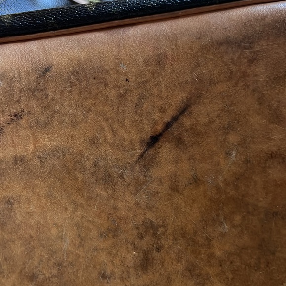 🌸Authentic Louis Vuitton🌸 Reasonable offers please 🌼 - Picture 16 of 16